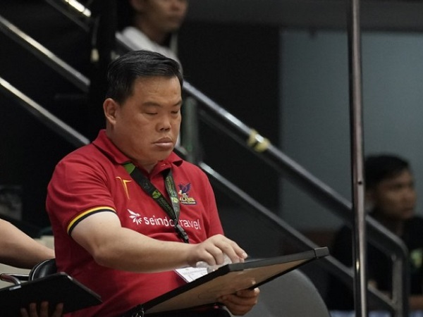 Pelatih anyar Elang Pacific Caesar Surabaya, Oei Akiat. (Foto: IBL)