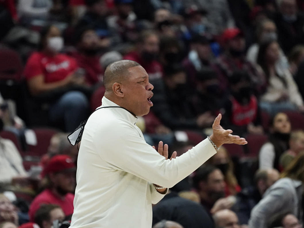 Philadelphia 76ers putuskan berpisah dengan Doc Rivers.