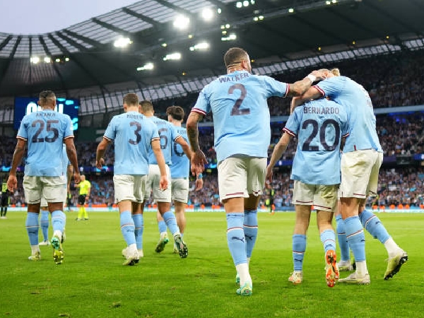 Manchester City mengamankan tiket ke final Liga Champions setelah melibas Real Madrid
