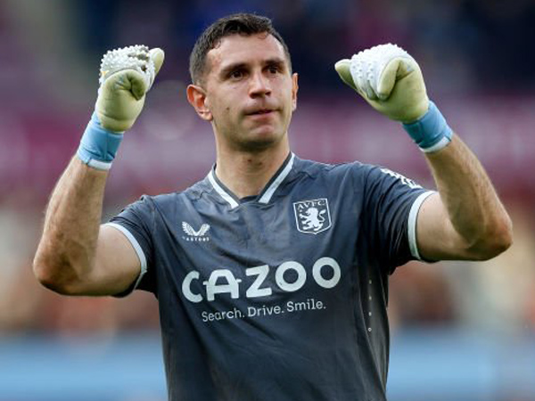 Kiper Aston Villa, Emiliano Martinez.