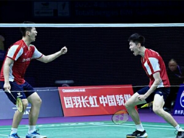 Liu Yuchen/Ou Xuanyi Bawa China Bungkam Jepang di Semifinal Piala Sudirman 2023