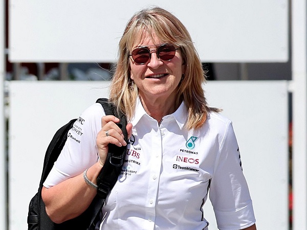 Toto Wolff sumringah dengan kedatangan Jayne Poole.