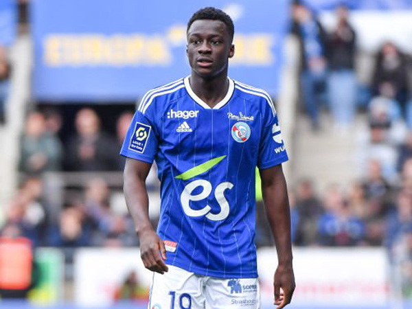 Gelandang Strasbourg, Habib Diarra.