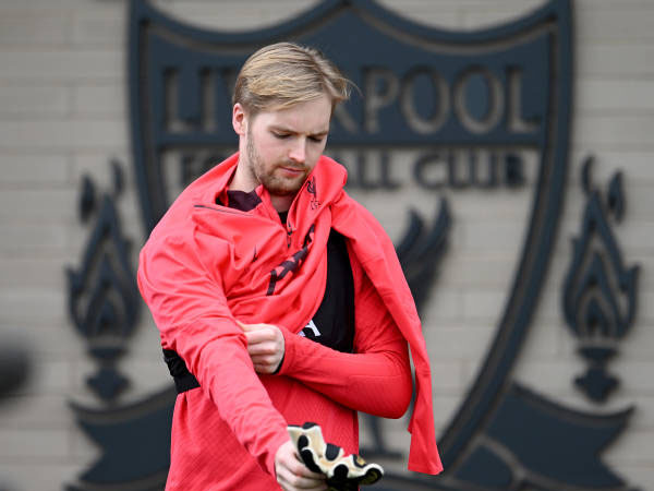 Bosan Jadi yang Kedua, Caoimhin Kelleher Siap Tinggalkan Liverpool