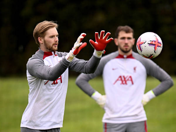 Liverpool Disarankan untuk Tidak Lepas Caoimhin Kelleher