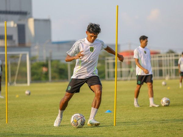 Pemain bertahan Persebaya Surabaya, Arief Catur Pamungkas