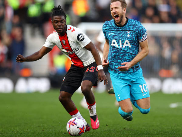 Terdegradasi dari EPL, Bintang Southampton Jadi Rebutan Liverpool & Chelsea