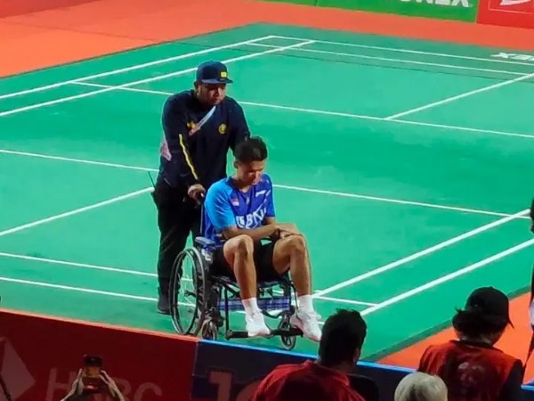 Cedera, Christian Adinata Terhenti di Semifinal Malaysia Masters 2023