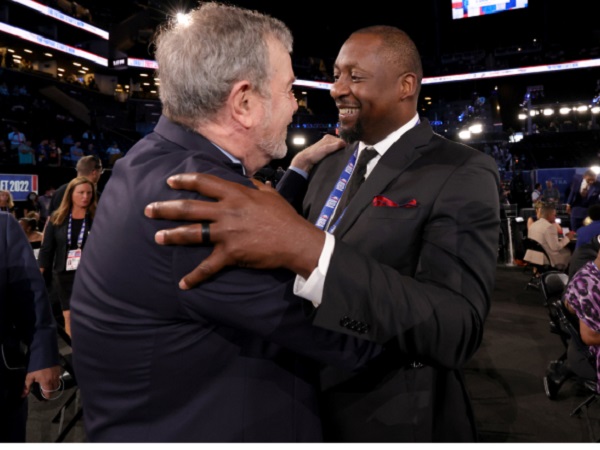 Milwaukee Bucks resmi memilih Adrian Griffin sebagai pelatih anyar. (Images)