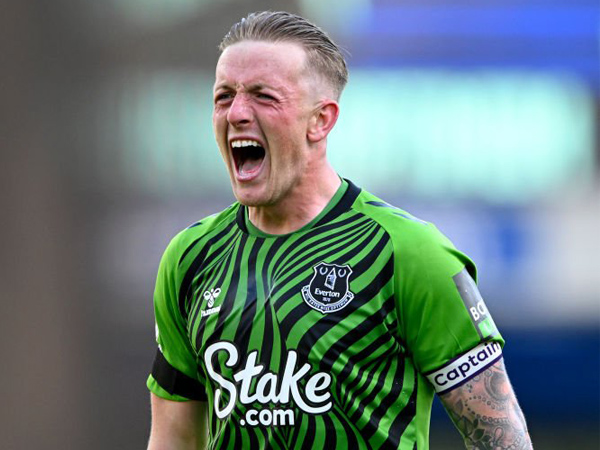 Kiper Everton, Jordan Pickford.