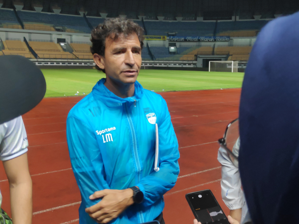 Pelatih Persib, Luis Milla