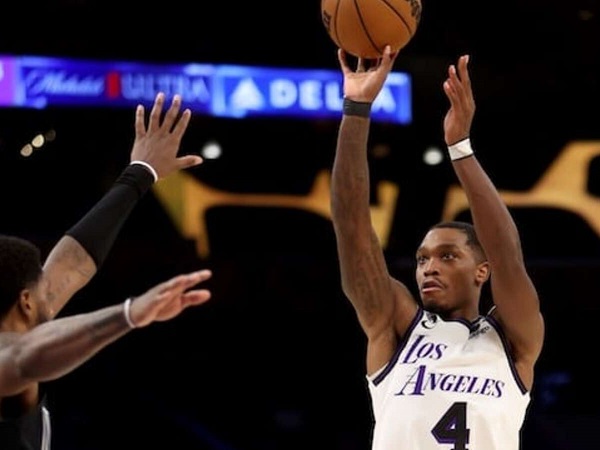 Lonnie Walker IV ambil pelajaran berharga dari pengalaman setahunnya bersama Lakers.