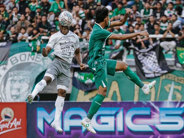 Laga Persebaya Surabaya kontra Bali United pada uji coba