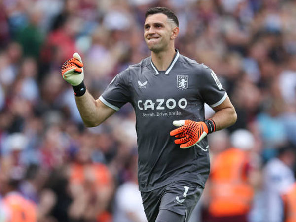 Emi Martinez Nilai Aston Villa Layak Lolos ke Kompetisi Eropa