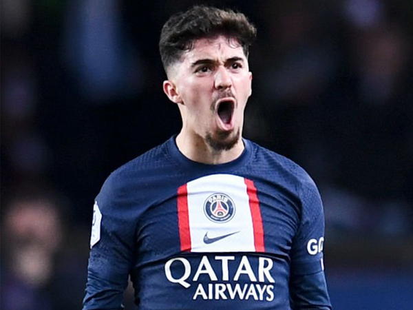 Gelandang PSG, Vitinha.