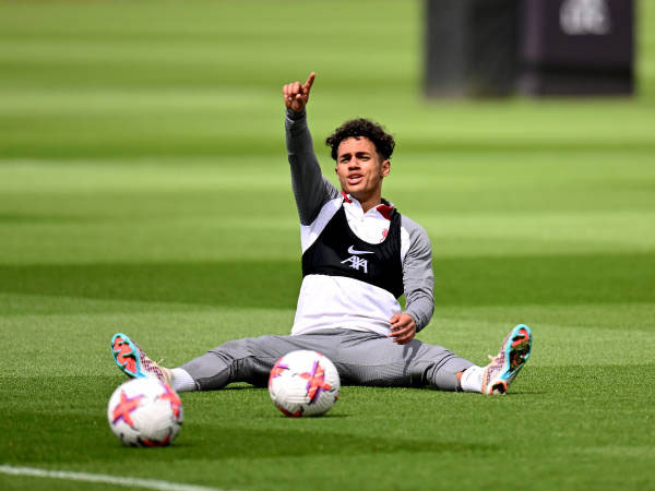 Liverpool Kini Buka Kemungkinan Lepas Fabio Carvalho, Tapi...