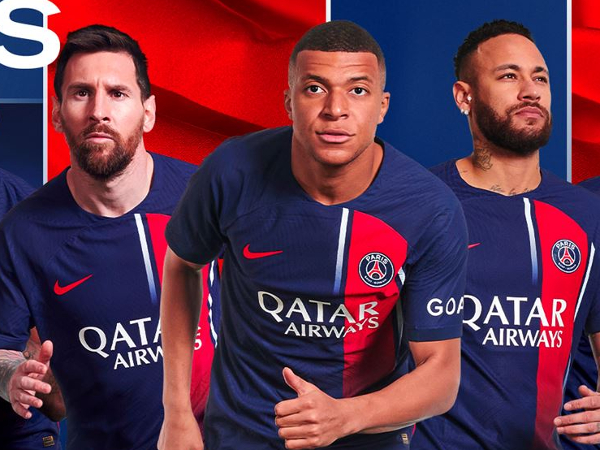 Jersey kandang Paris Saint-Germain 2023/2024
