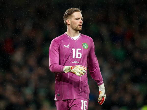 Bos Republik Irlandia Minta Caoimhin Kelleher Tinggalkan Liverpool