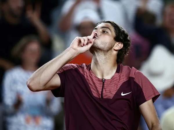 Hasil French Open: Taylor Fritz Bungkam Cemoohan Penonton Dengan Kemenangan Ini