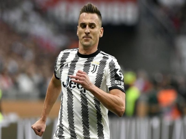 Striker incaran Lazio