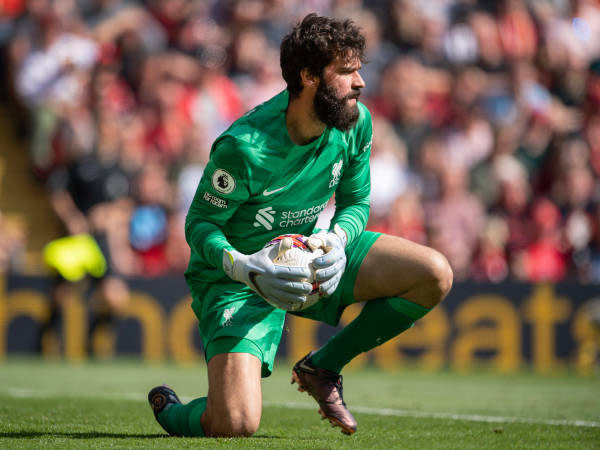 Alisson Becker Punya Kualitas yang Lengkap, Klaim Kiper Ketiga Liverpool