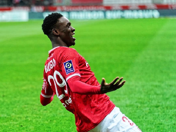 Napoli mempertimbangkan perekrutan Folarin Balogun