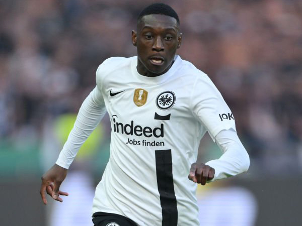 Striker Eintracht Frankfurt, Randal Kolo Muani.