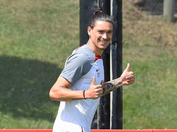 Darwin Nunez Ambil Bagian Dalam Sebuah Laga Amal di Uruguay