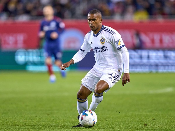 Douglas Costa