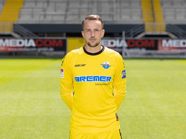 RB Leipzig mendatangkan Leopold Zingerle dari SC Paderborn
