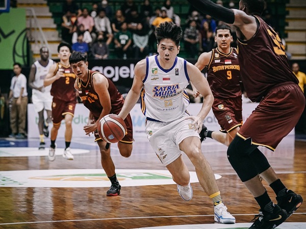 Satria Muda Pertamina susah payah bekuk Bima Perkasa Jogjakarta.