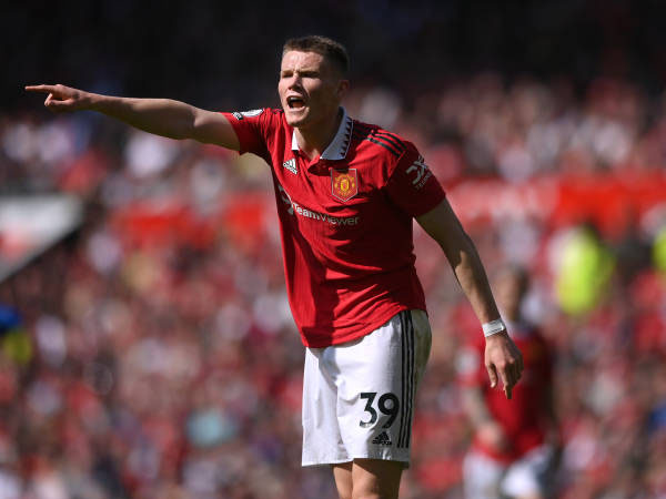 Everton Ramaikan Perlombaan Transfer Scott McTominay