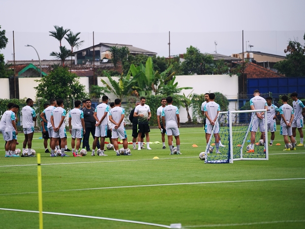 Pemain Persib ketika berlatih