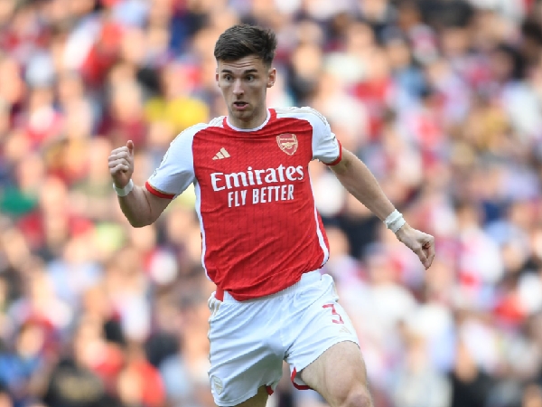 Newcastle United tertarik dengan bek kiri Arsenal, Kieran Tierney