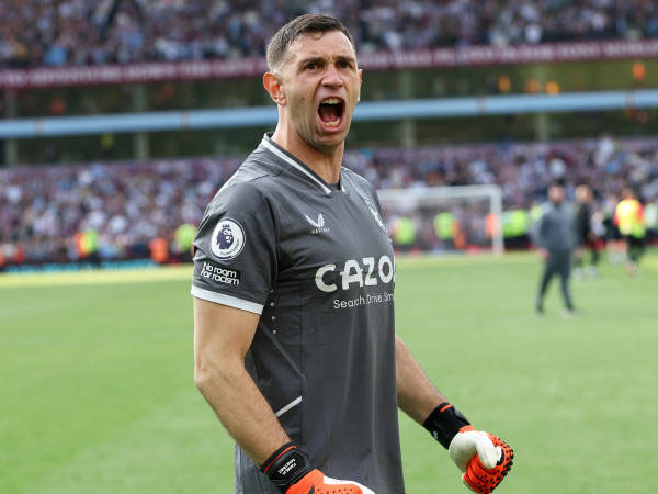 Emiliano Martinez Masuk Daftar Incaran Chelsea