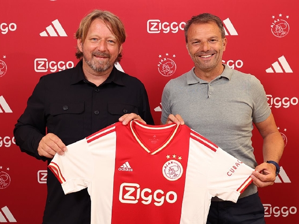 Maurice Steijn akan melatih Ajax mulai musim depan