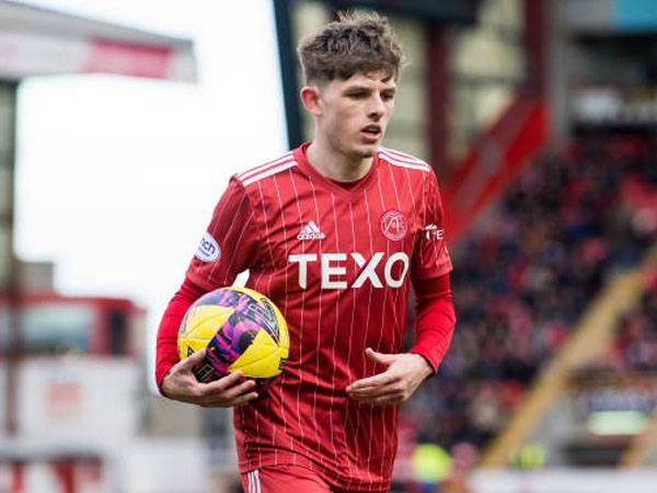 Leighton Clarkson Jadi Penjualan Pertama Liverpool di Musim Panas Ini