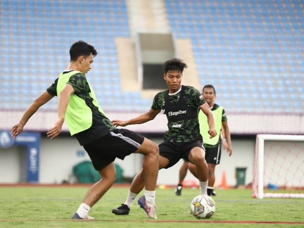 Latihan Persita Tangerang di Stadion Indomilk Arena