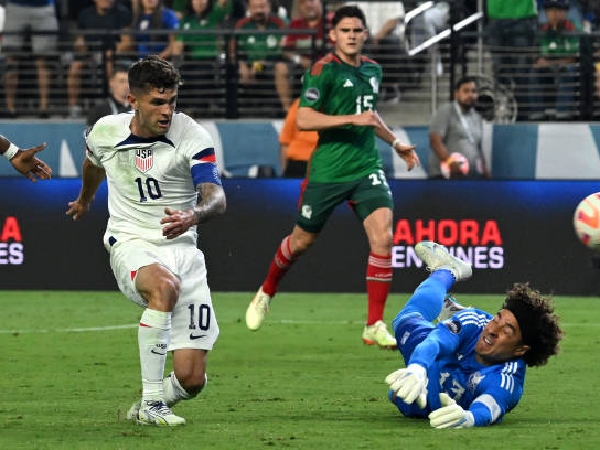 Christian Pulisic mencetak dua gol ke gawang Meksiko