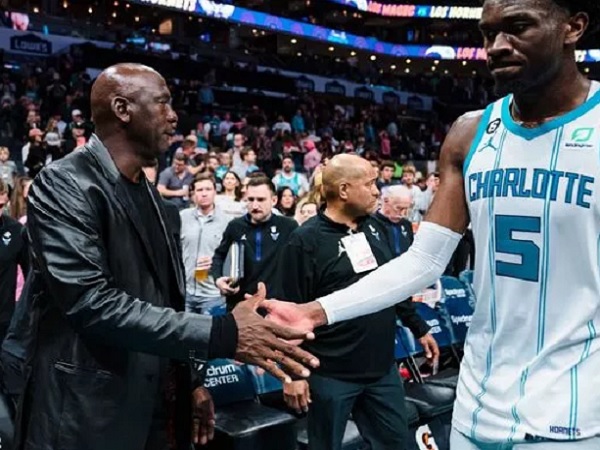 Michael Jordan telah setuju untuk menjual saham Charlotte Hornets. (lmages: Getty)
