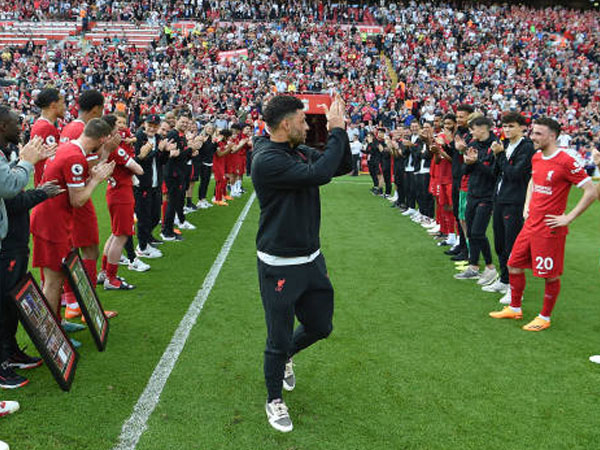 Alex Oxlade-Chamberlain Ungkap Rasa Terima Kasihnya ke Pendukung Liverpool