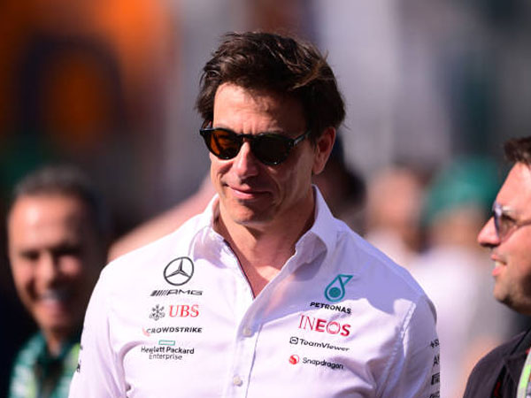 Toto Wolff Heran Kenapa Formula 1 Ingin 'Singkirkan' Selimut Ban