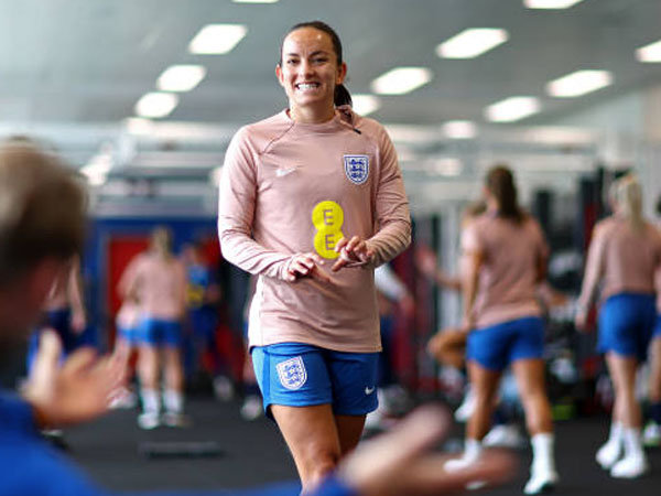 Piala Dunia Wanita: Jess Cedera, Timnas Inggris Panggil Lucy Staniforth