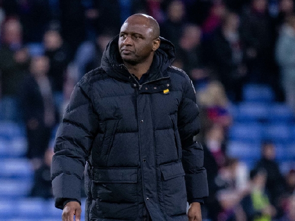 Patrick Vieira dikaitkan dengan pekerjaan di Strasbourg