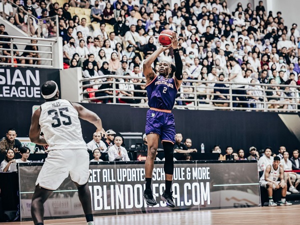 Efri Meldi kritik inkonsistensi permainan Bima Perkasa saat kalah di game 1 kontra Pelita Jaya.