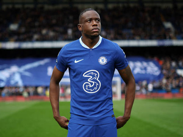 Brighton Ikut Kejar Denis Zakaria, West Ham United Dapat Saingan