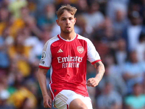 Emile Smith Rowe akan menghadapi persaingan yang sengit di Arsenal