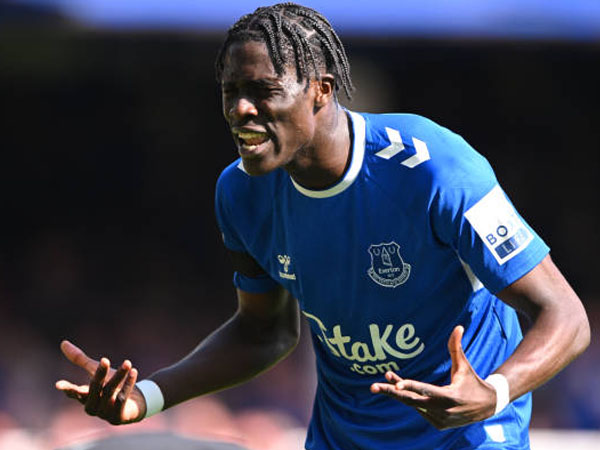 Jika Tertarik Pindah, West Ham United Akan Kejar Amadou Onana