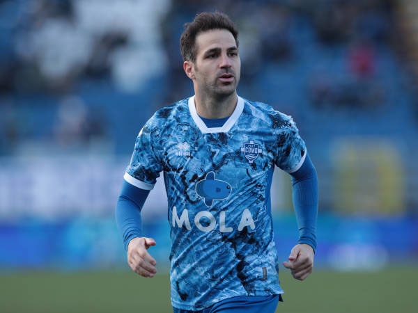 Pensiun Sebagai Pemain, Cesc Fabregas Fokus Jadi Pelatih