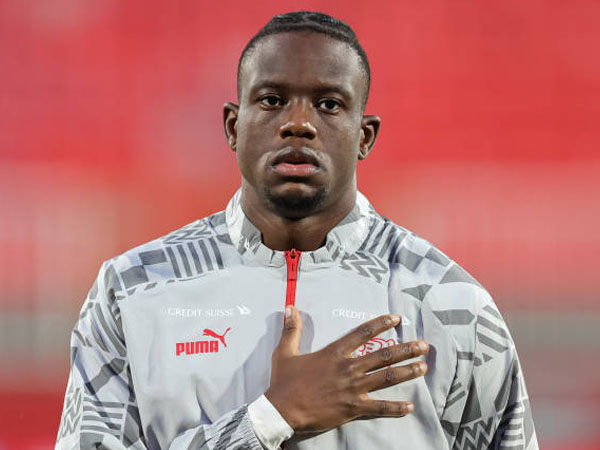 Serius Kejar Denis Zakaria, West Ham United Temui Direktur Olahraga Juve